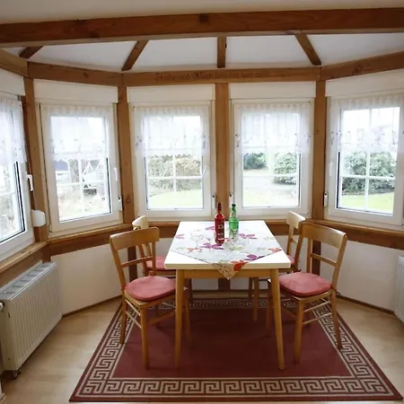 With 2 Bedrooms * Schwollen