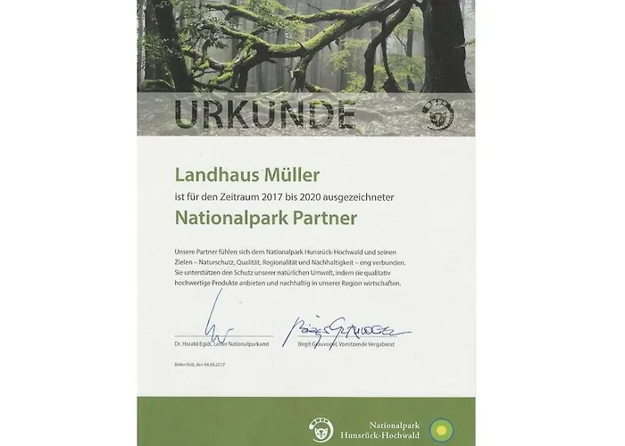 With 2 Bedrooms Holiday home